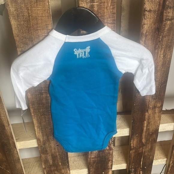 Sidewalk Talk onesie baby long sleeve crew button top mama’s boy nwt Sz 6-12Mos - Picture 6 of 6